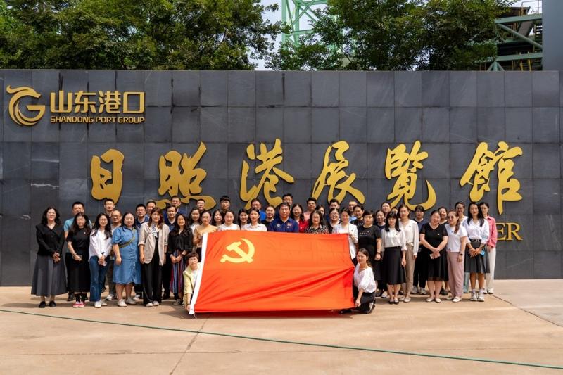 我校紀委組織赴山東港口警示教育館參觀學習