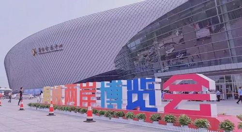 
我校民間藝術(shù)研究所作品精彩亮相第十二屆山東國(guó)際大眾藝術(shù)節(jié)
