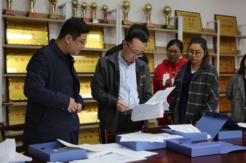 
市委教育工委“不忘初心、牢記使命”巡回指導(dǎo)組來我校督導(dǎo)檢查
