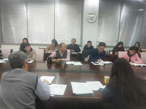 
我校召開第一批校級(jí)科研團(tuán)隊(duì)立項(xiàng)評(píng)審會(huì)
