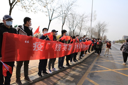 
英雄凱旋！歡迎你們平安回家！
